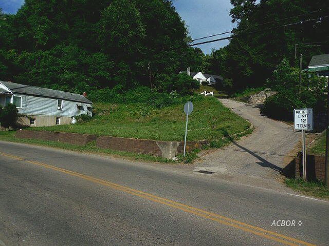 2nd image of W Main St