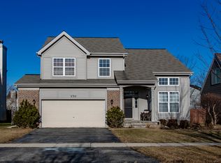 170 W Hampton Dr, Round Lake, IL 60073