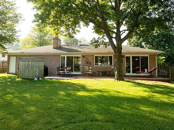 3rd image of 2777 Northville Dr NE