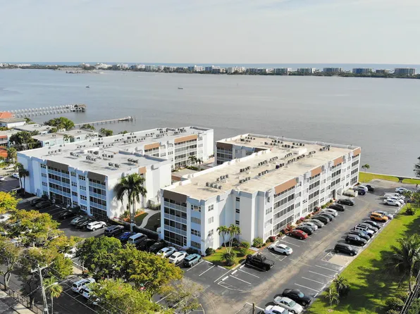 1516 S Lakeside Drive #318, Lake Worth Beach, FL 33460