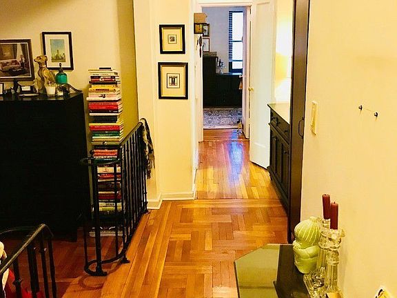 4th image of 155 W 71st St APT 3C