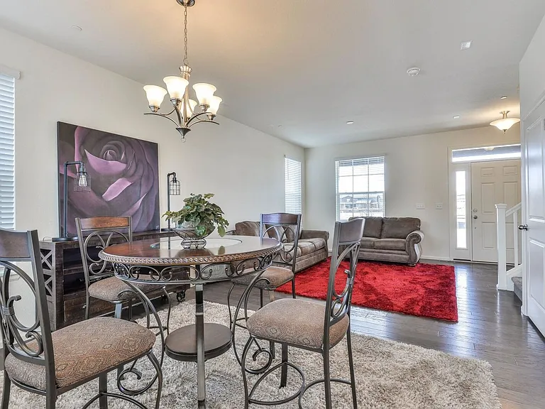344 Zeppelin Way — Photo 8