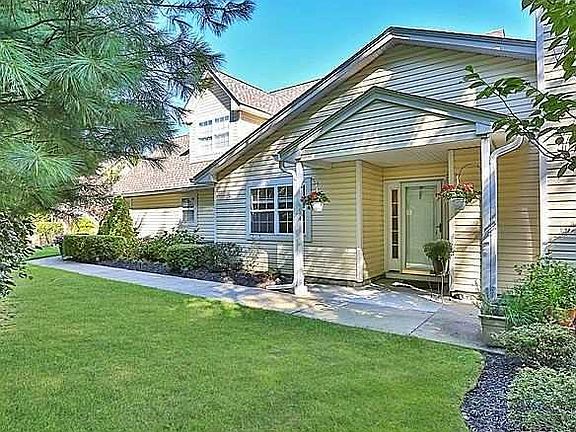 2nd image of 331 Erin Ln