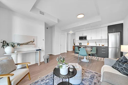 664 Spadina Ave #910 Photo 1