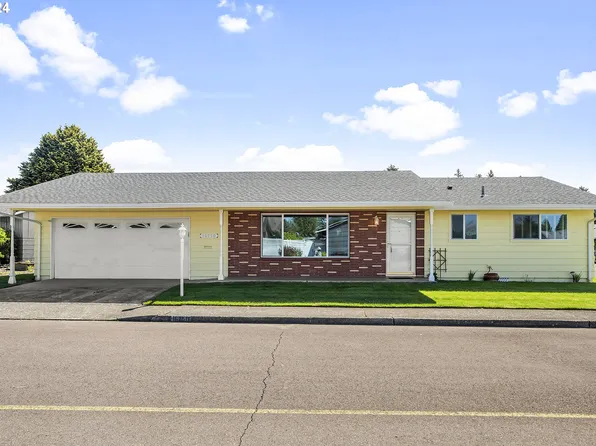 16750 SW Queen Mary Ave, King City, OR 97224