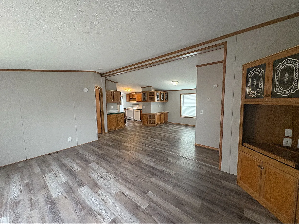 3 bed, 1344 sqft, $1,115 — Photo 1