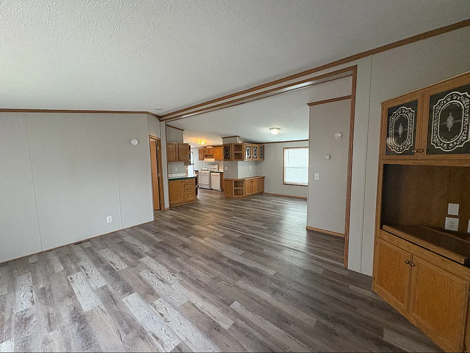 8301 Canyon Trl
