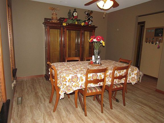 3rd image of 58160 Diener Dr