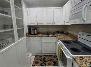 17530 NW 68th Ave APT C1005, Hialeah, FL 33015