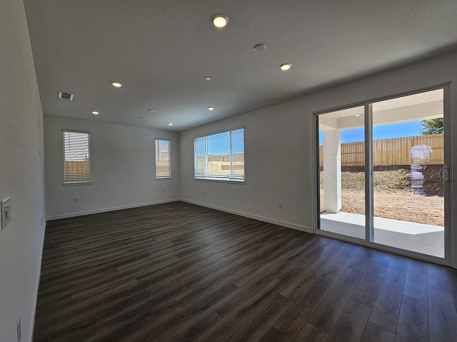 3569 Vestland Way — Photo 3