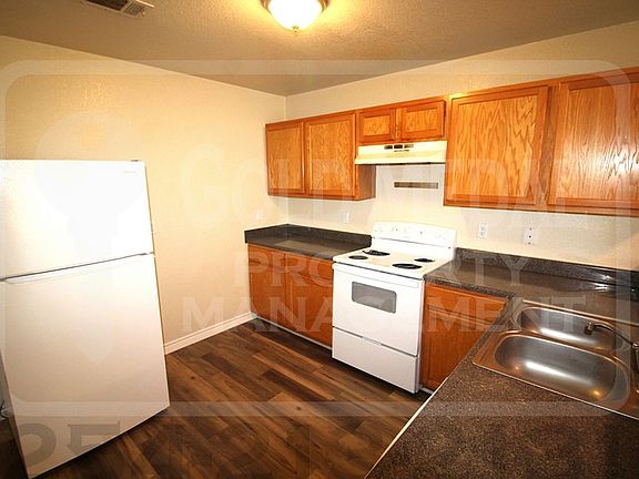 5th image of 4707 Westcliff Rd #B