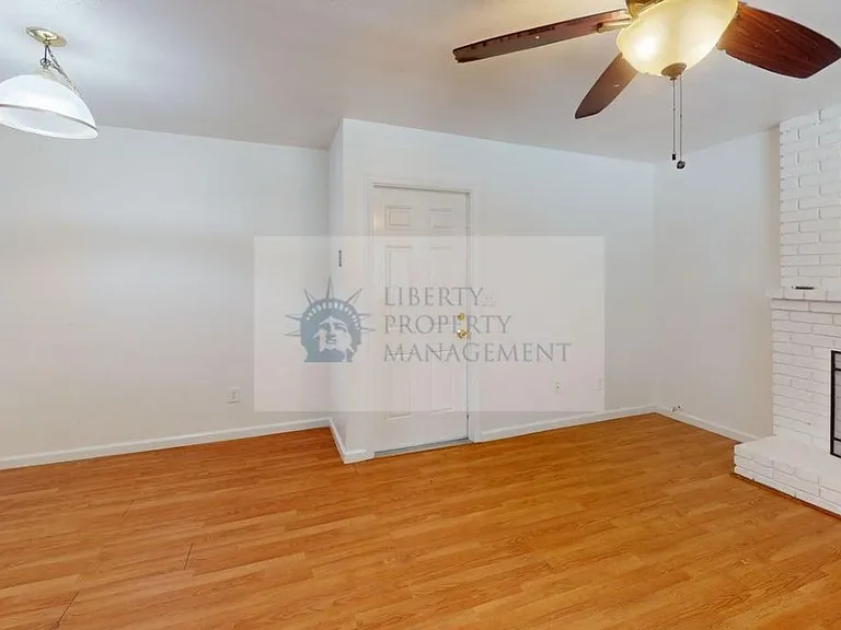 3801 Tenby Way — Photo 4