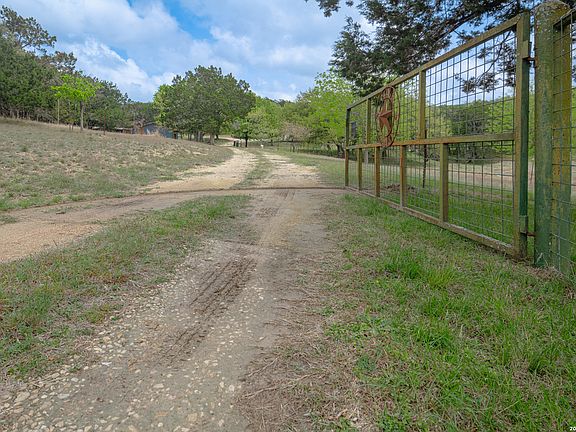 3rd image of 535 Camino Real Rd