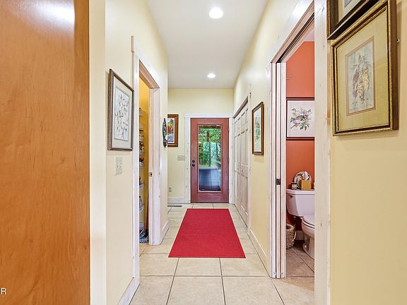 23rd image of 1319 Licklog Hollow Rd