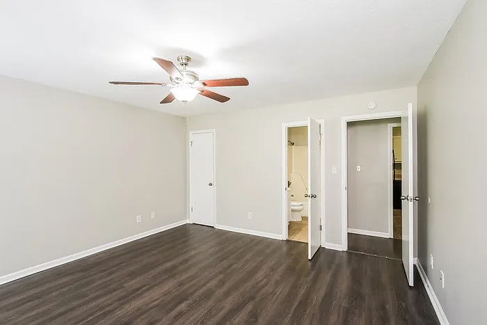 3025 Silverwood Dr — Photo 7