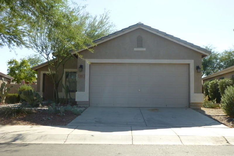 1st image of 15 E Peppergrass Pl