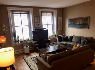 725 Walnut St APT 3B, Philadelphia, PA 19106