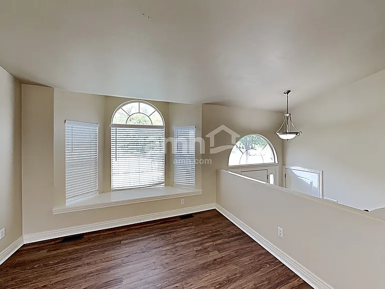 521 N Quincy Ave — Photo 6