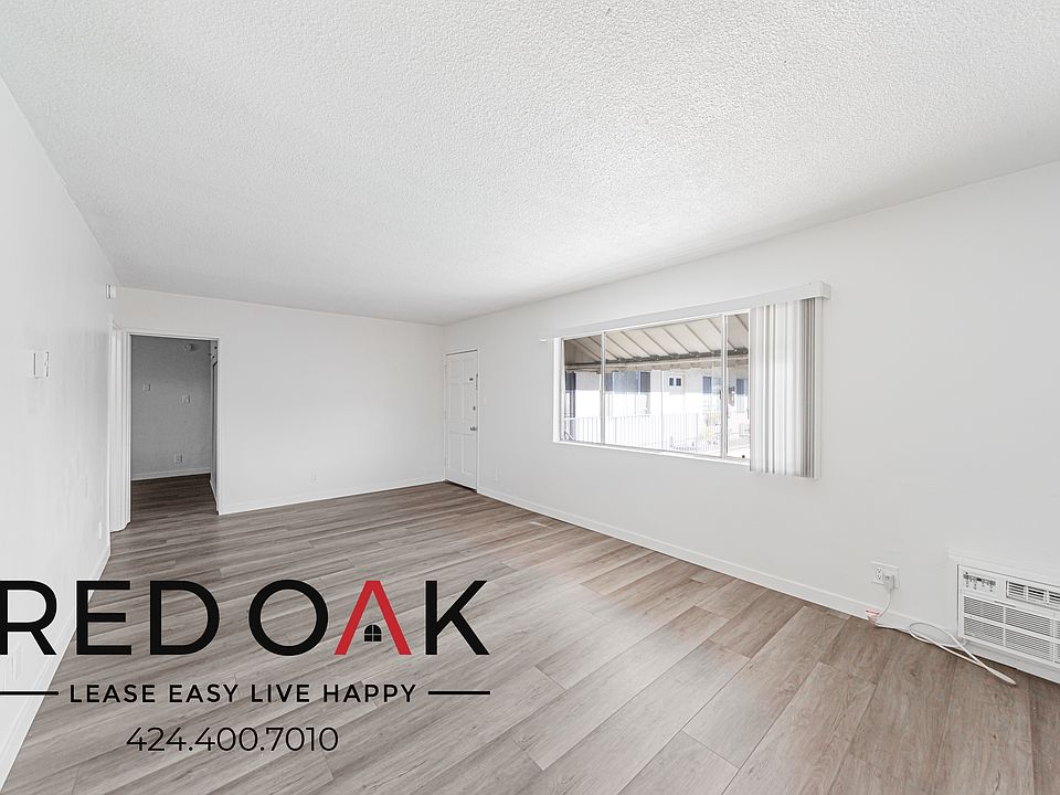 1st image of 8720 Owensmouth Ave APT 5