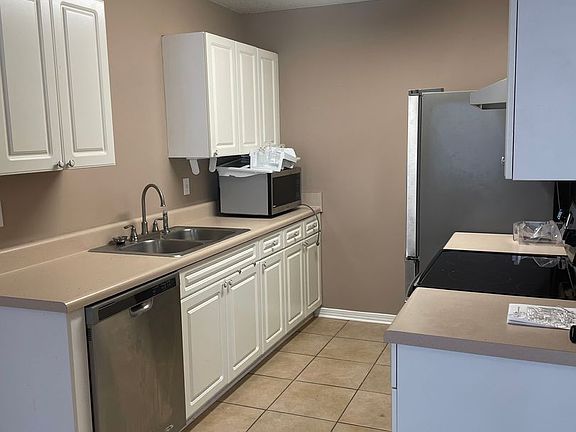 5th image of 977 Crimson Heights Ct