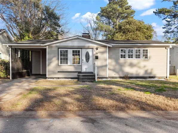 820 Pine Harbor Dr, Norfolk, VA 23502