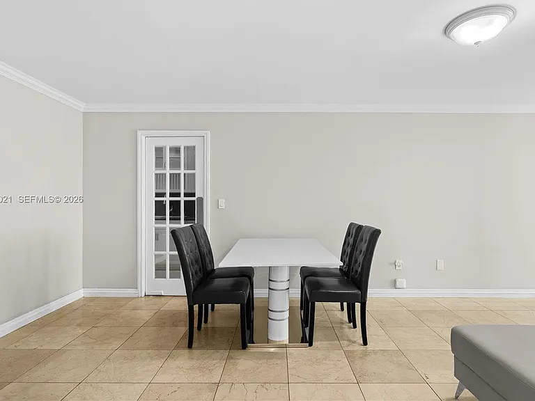 18011 Biscayne Blvd #902 — Photo 21