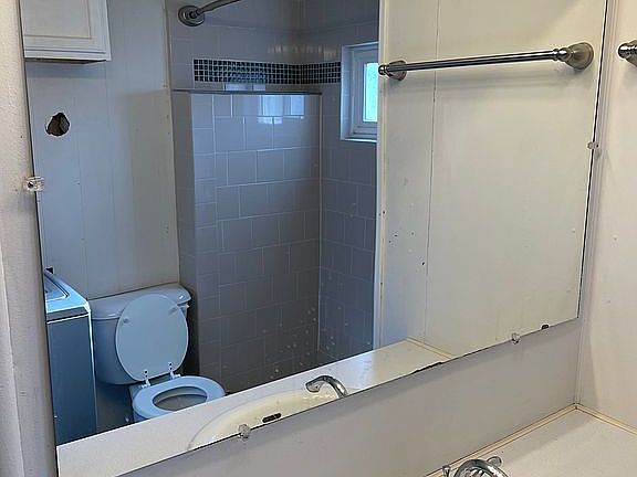 4th image of 404 S Taylor St #20