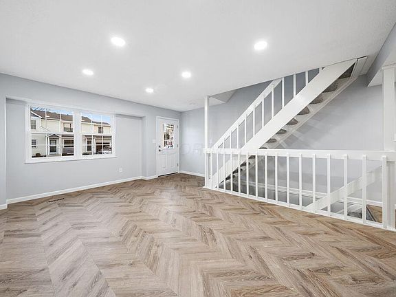 3rd image of 7902 Woodhouse Ln #47B