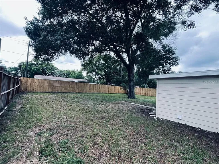 5323 Satsuma Dr — Photo 45