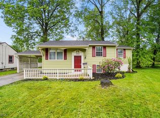 2405 Parkwood Dr NW, Warren, OH