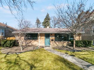 9512 Jefferson Ave, Brookfield, IL 60513