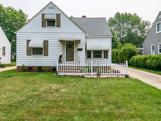 417 E 271st St, Euclid, OH 44132