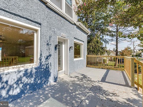 4th image of 8435 Eden Ln