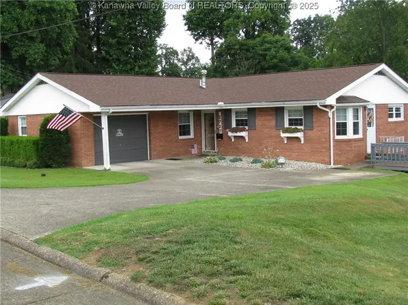 2727 Kincaid Dr, Saint Albans, WV 25177