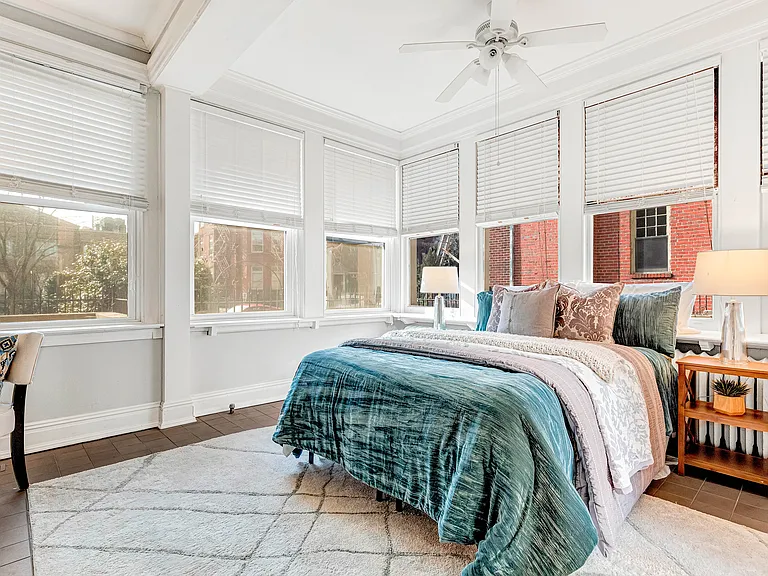 1208 W Franklin St #B — Photo 13