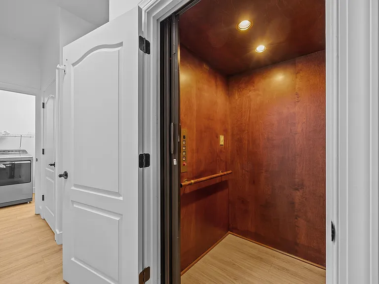Verde Vista, Asheville, NC, Laundry Room