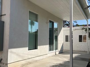 1049 Raymond Ave #A & B, Glendale, CA 91201