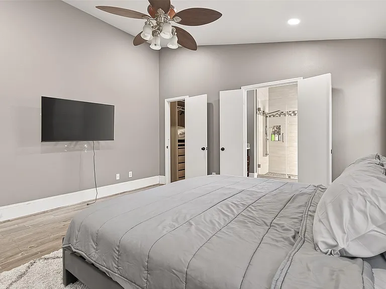 1214 Wesley Dr — Photo 32