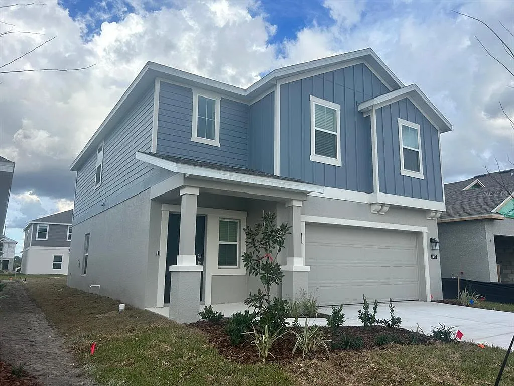 4 bed, 2.5 bath, 1879 sqft, $2,290 — Photo 2