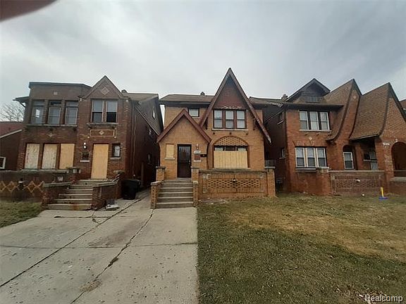 3rd image of 14889 Sussex St
