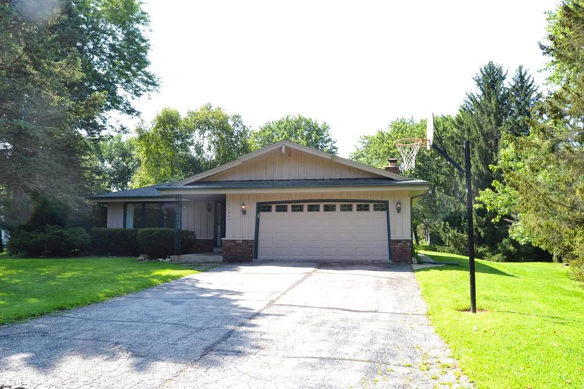 N82W22689 Susan Pl photo 1
