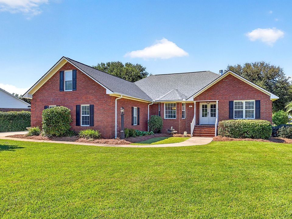 1st image of 25 Plantation Dr