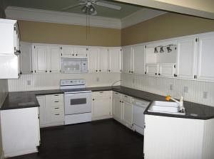 5th image of 215 3rd Ave S