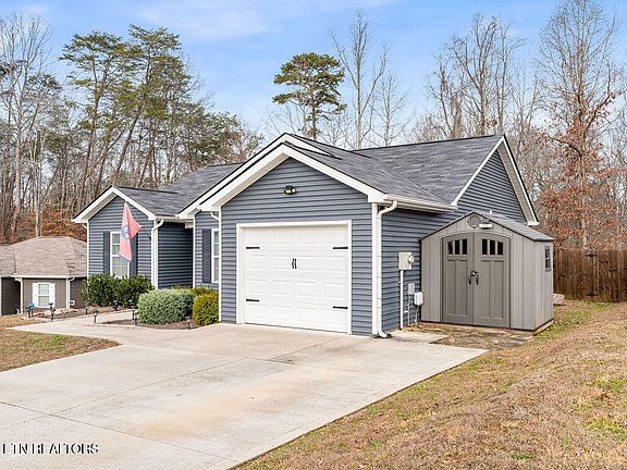 3rd image of 309 Contentment Ln