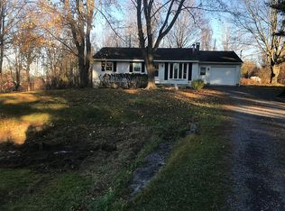 912 Blodgett Hill Rd, Ravena, NY 12143