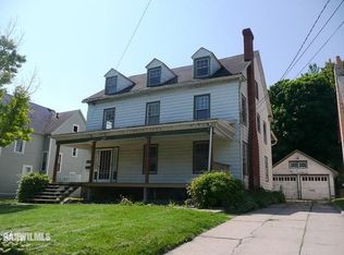 811 W Stephenson, Freeport, IL 61032