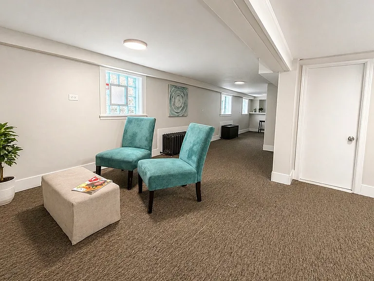 12253 S Peoria St — Photo 14