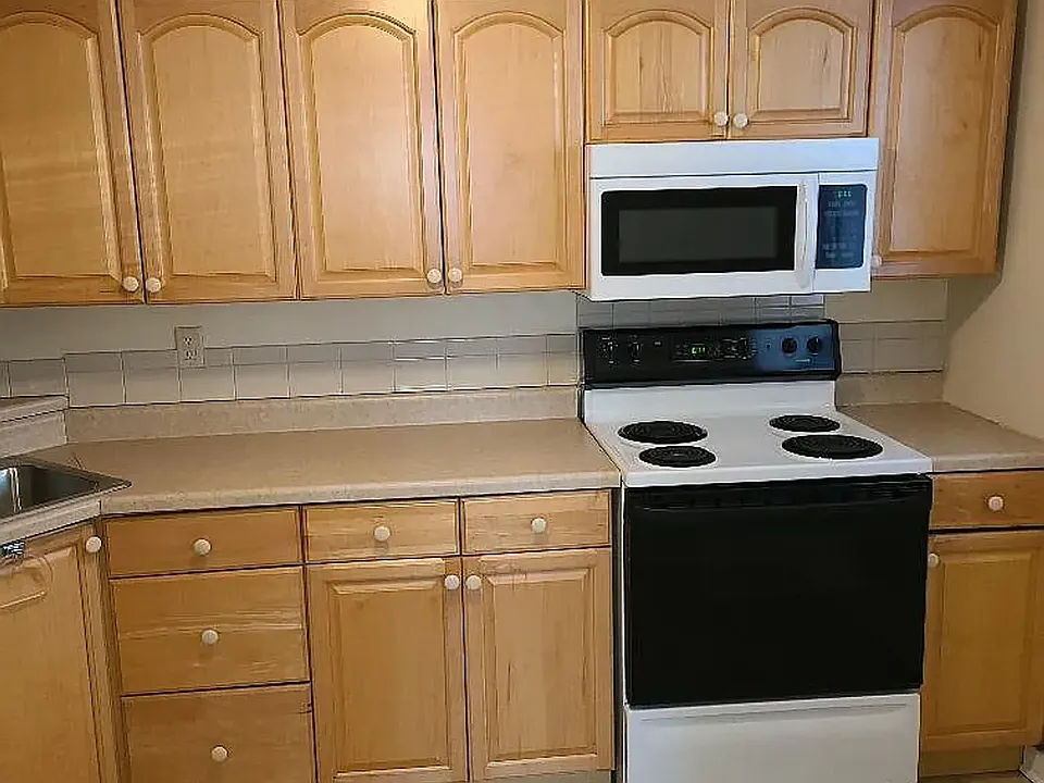 Historic Greystone Apartments