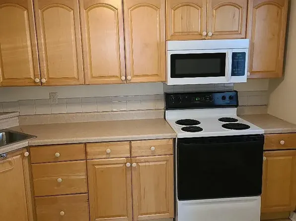 Historic Greystone Apartments