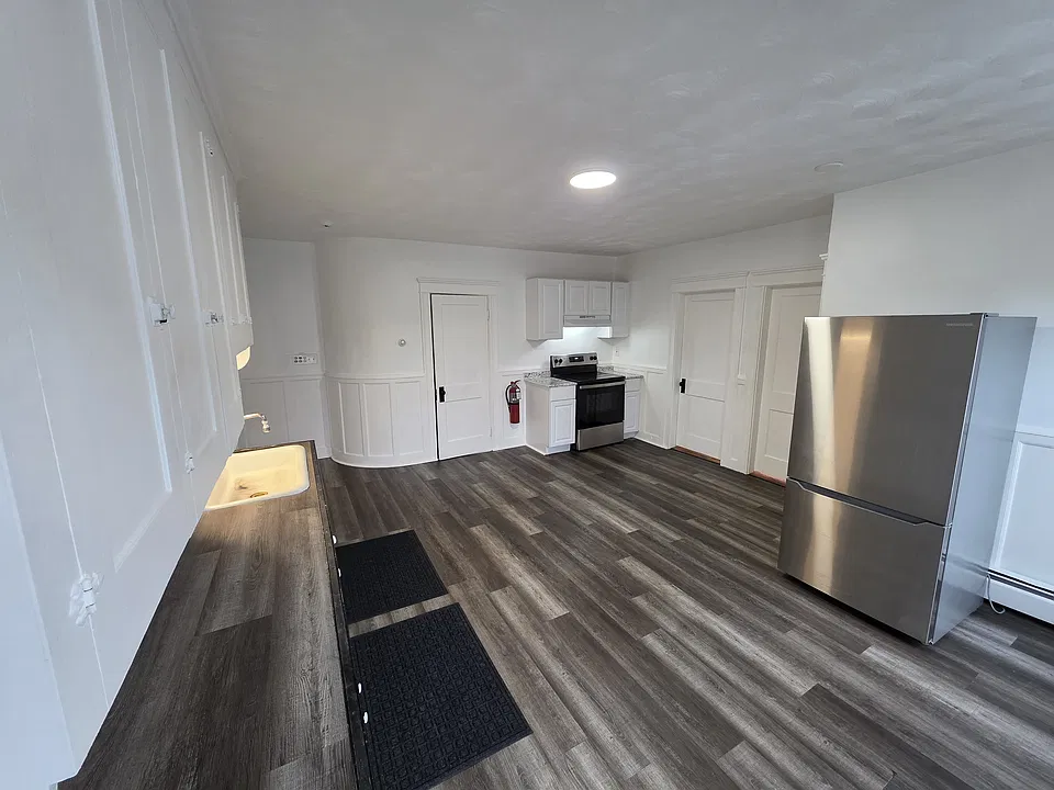  59 Sweet Ave 2ndFlr 2B/1B Spacious Hardwoods FreshPaint PetOK Laundry